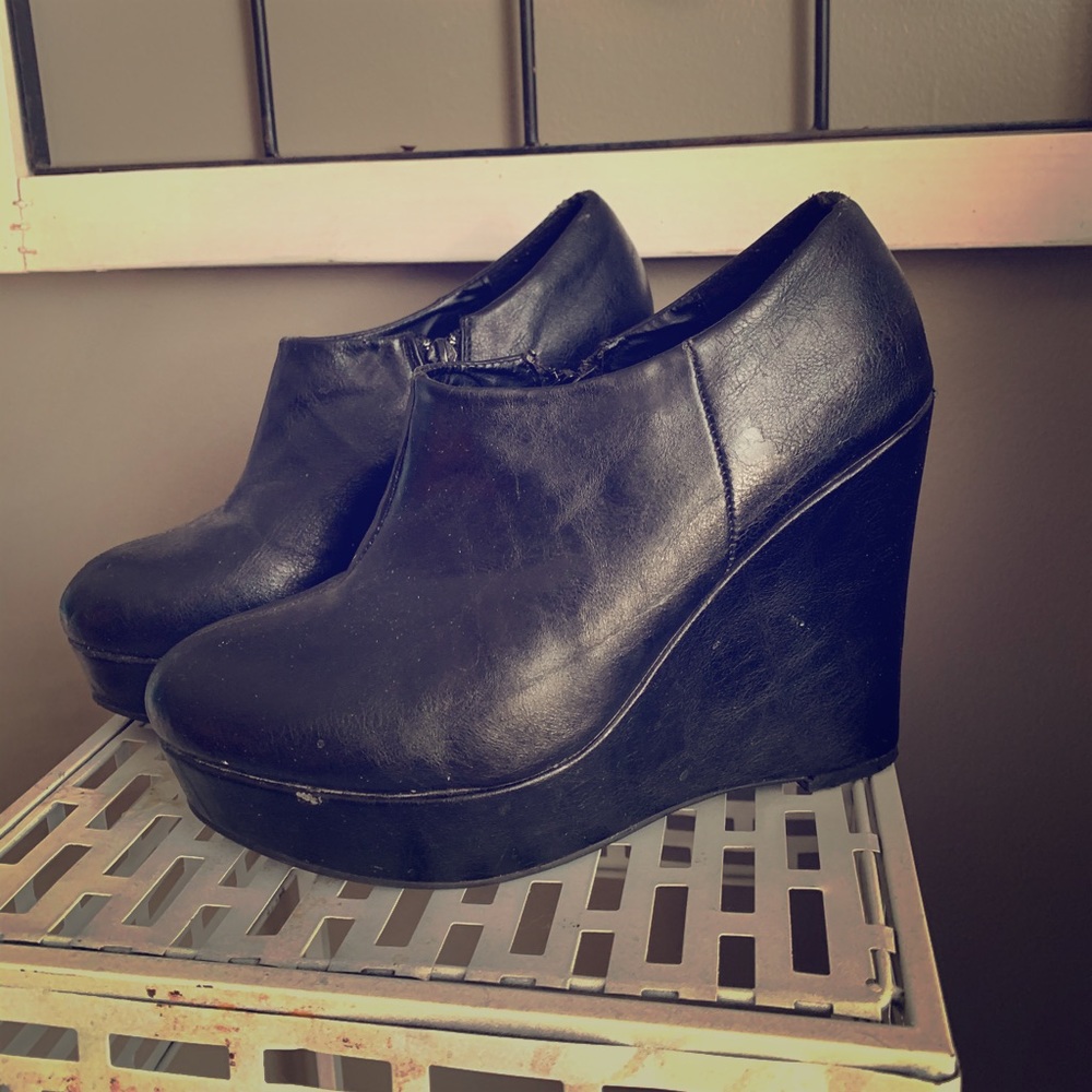 Madden girl heeled wedge